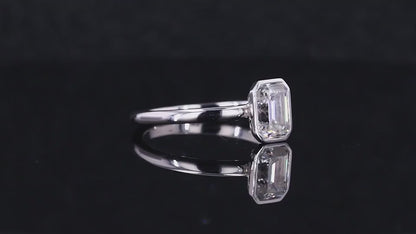 1 克拉祖母绿切割单石实验室种植钻石 14K 白金戒指