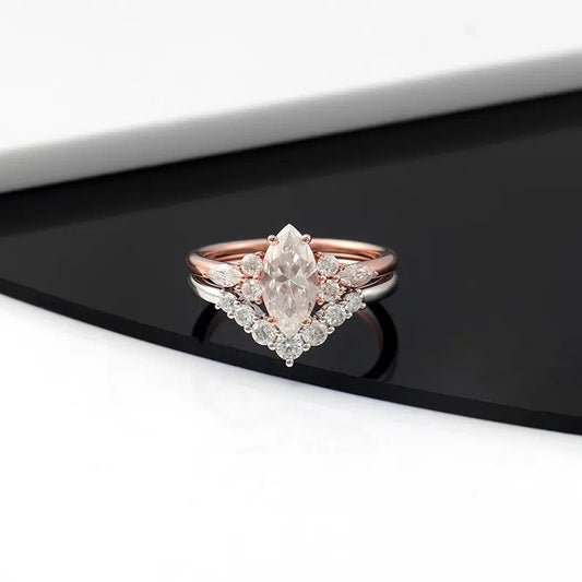 1.75 克拉 VS 榄尖形钻石 18k 玫瑰金订婚戒指套装
