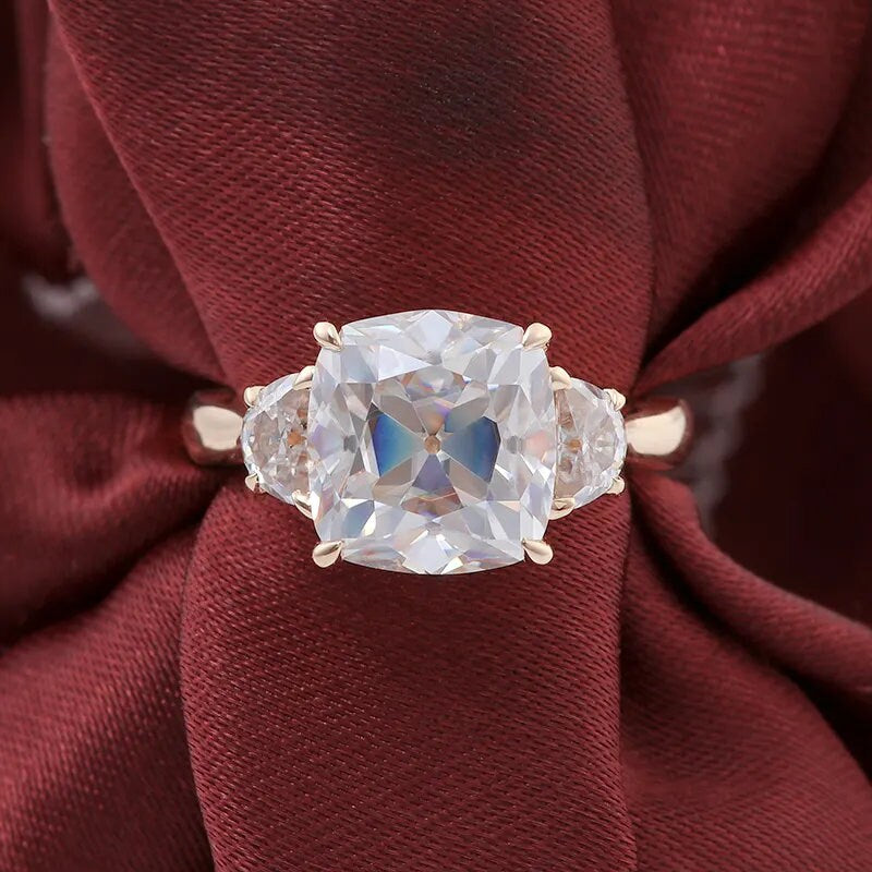 2.51 Carat E/VS2 IGI CERTIFIED Cushion Diamond Engagement Ring