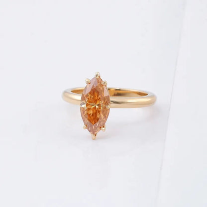 金丝雀彩橙色马眼形钻石订婚戒指